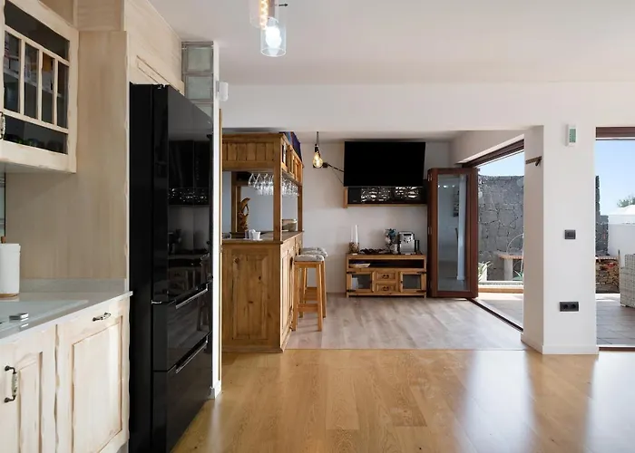 Peaky Villa Yaiza (Lanzarote)